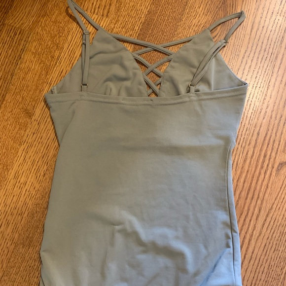 Green crossed body suit from M boutique - Picture 2 of 3